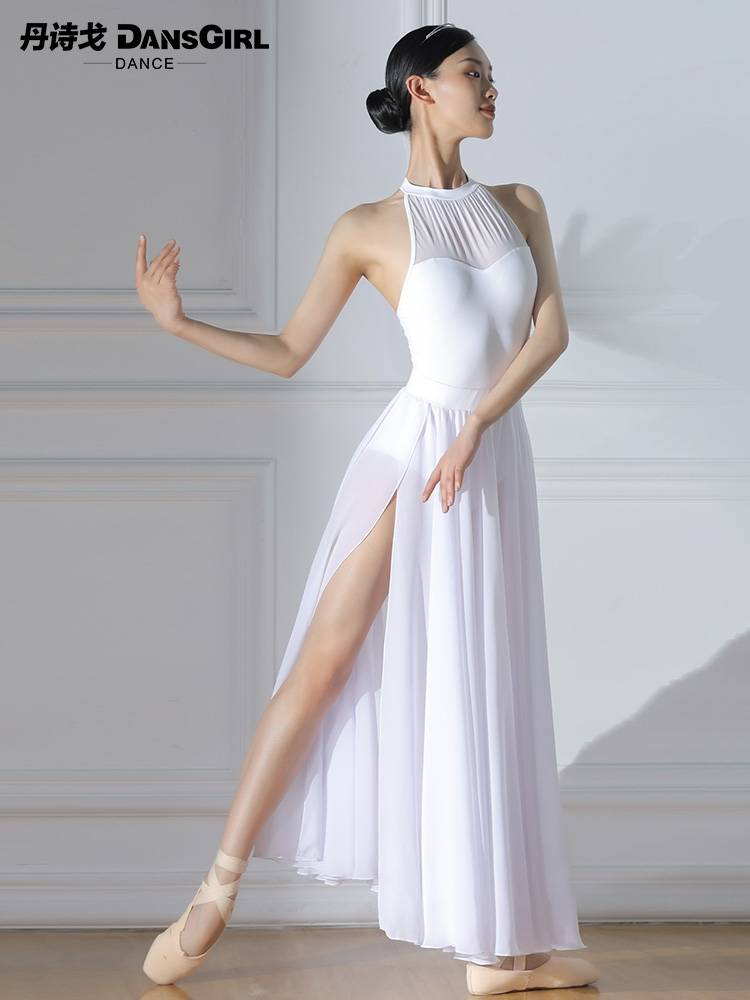 Danisago Dancer Ballet, and the women in the gymnasium and gymnasium