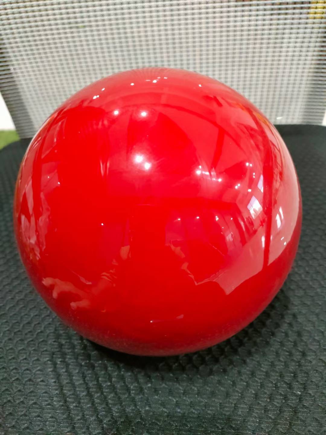 Red 15 centimeters