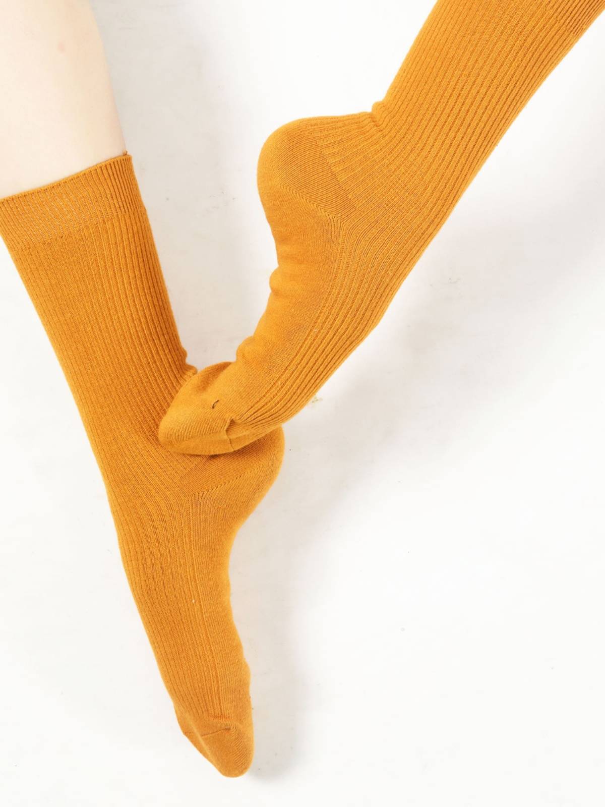 There's a lot of colors in modern-day sock-proof ballet-sweet men and women