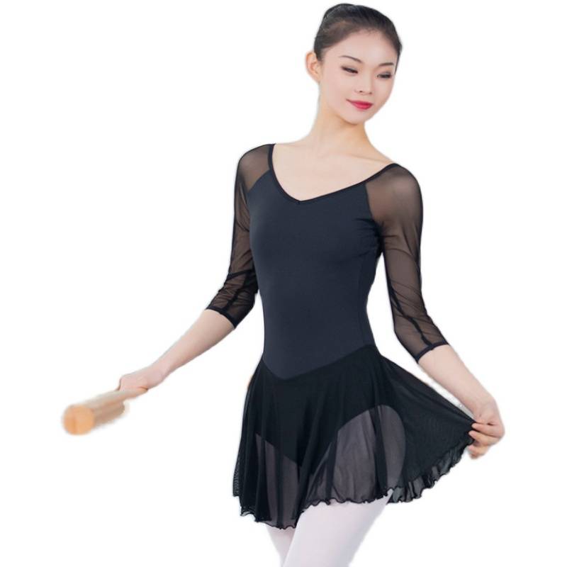 The ballerina dance and the choreography for the adult seven-minute choreography