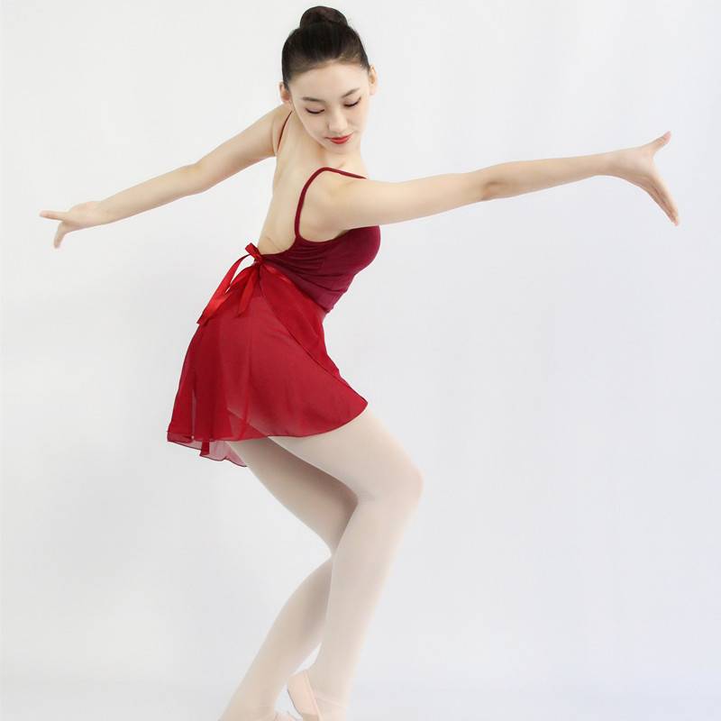 Ballet ceremonial gymnasium for adult siblings