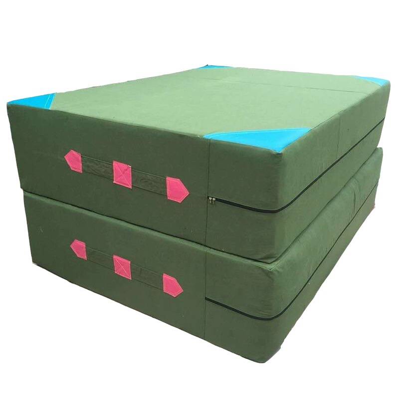 High jumping pads and flip sponge pads folding thick canvas gymnastics pads Taekwondo force school training pad