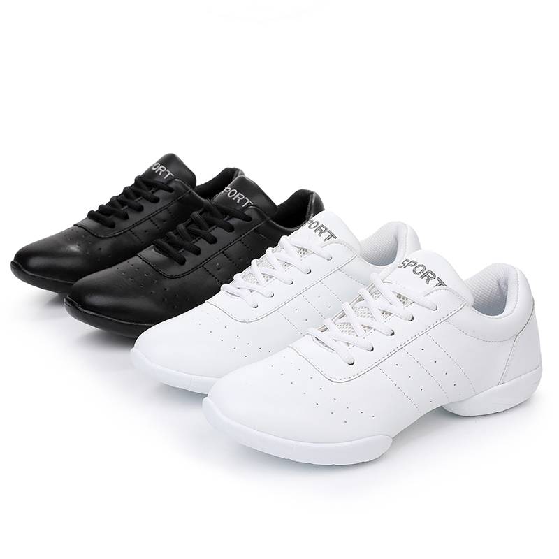 Playin' gymnasium shoes, white gymnasium shoes