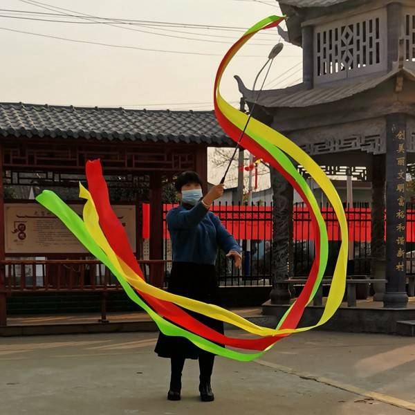 One, three with a red, yellow and green