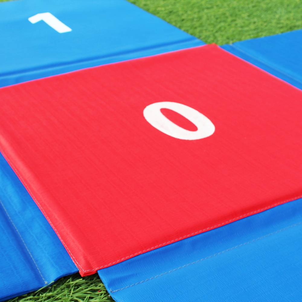 Cross-jumping pads folding digital track and track equipment for kindergarten gymnasium training cipher gymnasiums