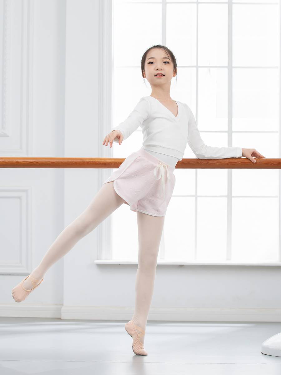 Little Jasmine's new kid dance shorts, flat-pants, Chinese ballet