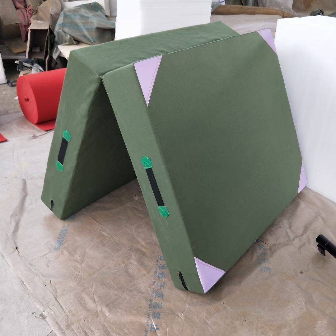 2 meters 1 meter 20 cm density 50 folds folded folding