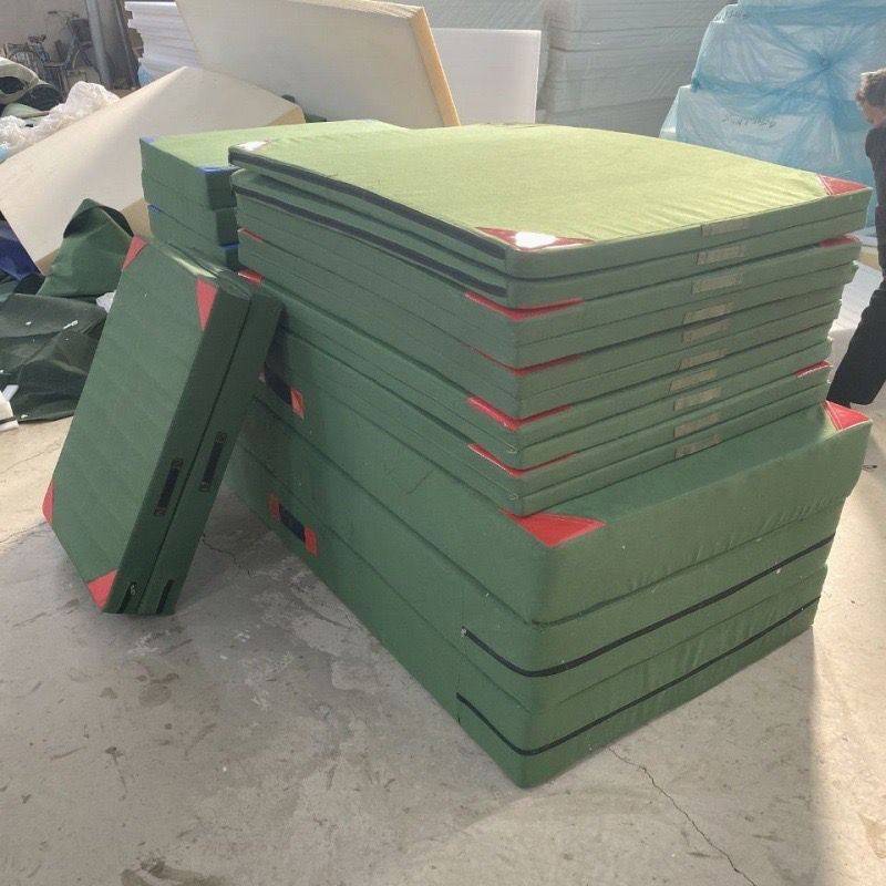 Sports training cushion martial arts empty pad wrestling cushion cushion Student dance training cushion protection cushion folding