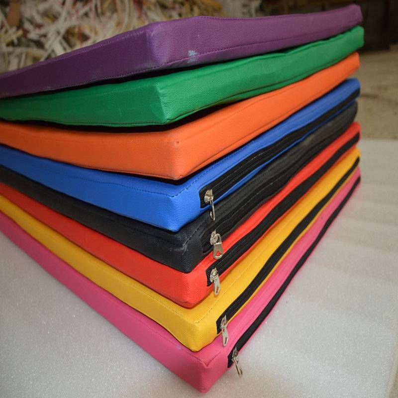 Multi -color sports fitness pad ladies yoga pads up lying on a sponge pad house -based leather practice pad