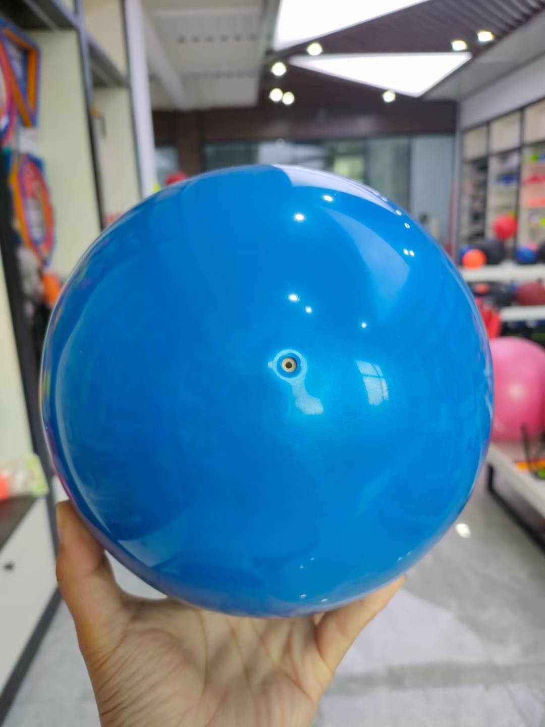 blue 18 cm