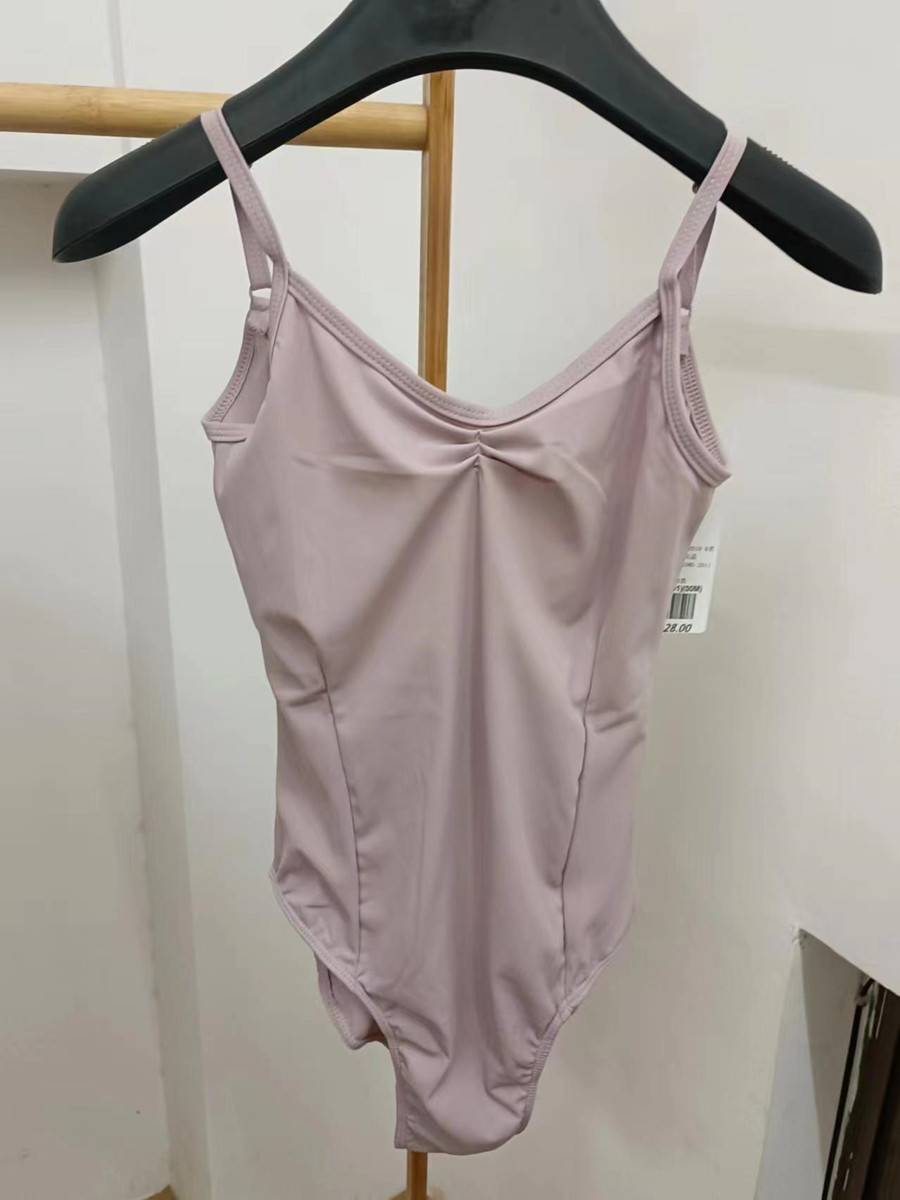 The basics of the dance dress, the ballet dress, the adult gymnasium thong, and the dance-shaped
