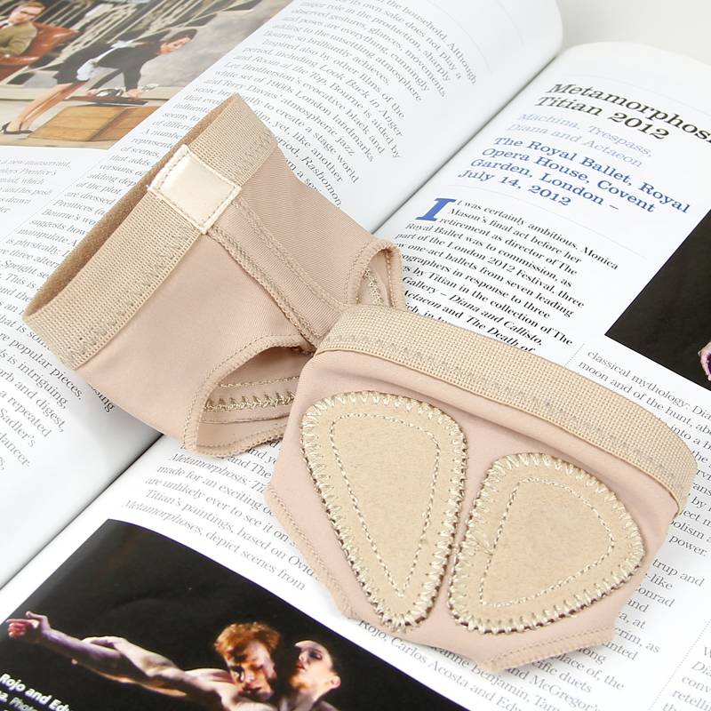 Gymnasium leg protection, pre-dancing soles, belly shoes, two holes in modern dance shoes, half-foot palms