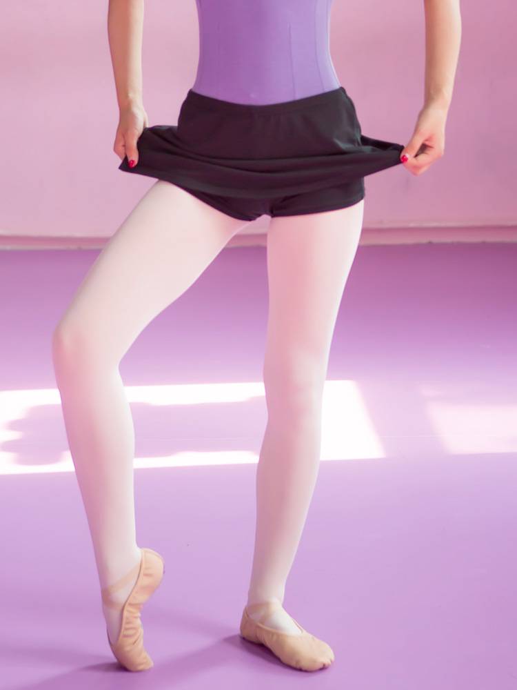 Ballet thongs and thongs, gym pants and thongs