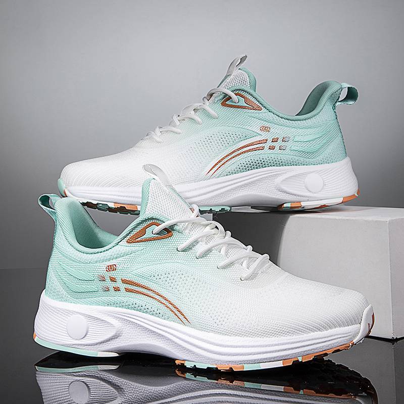 Sprinting shoes specializing in sports for boys and girls, sports shoes and gymnasium examinations for boys and girls