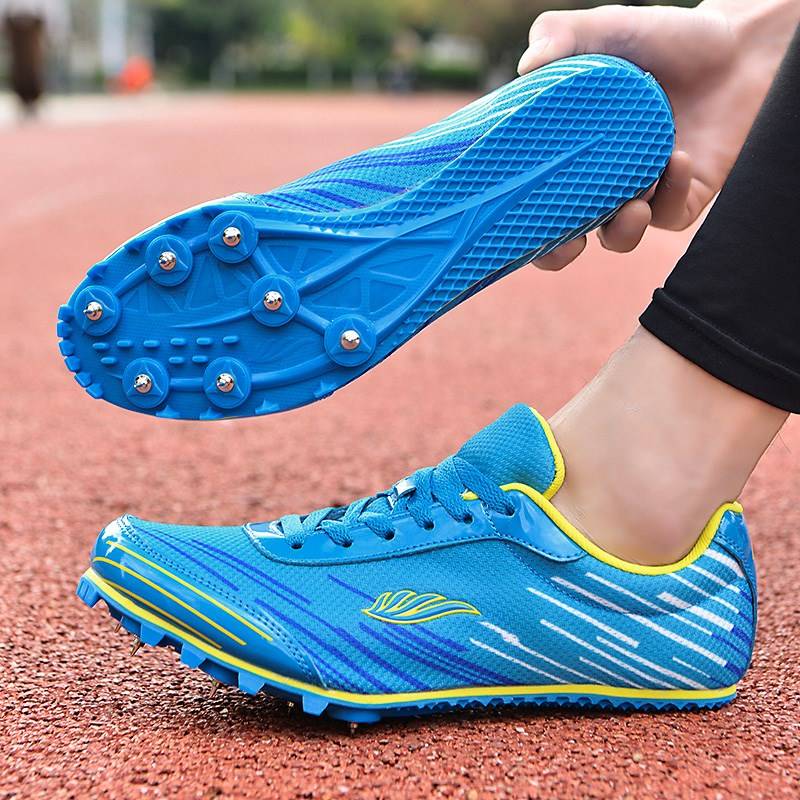 Nail-shoe sprinting for boys and girls, training in nail-shoes and track-shoes for children to jump high shoes