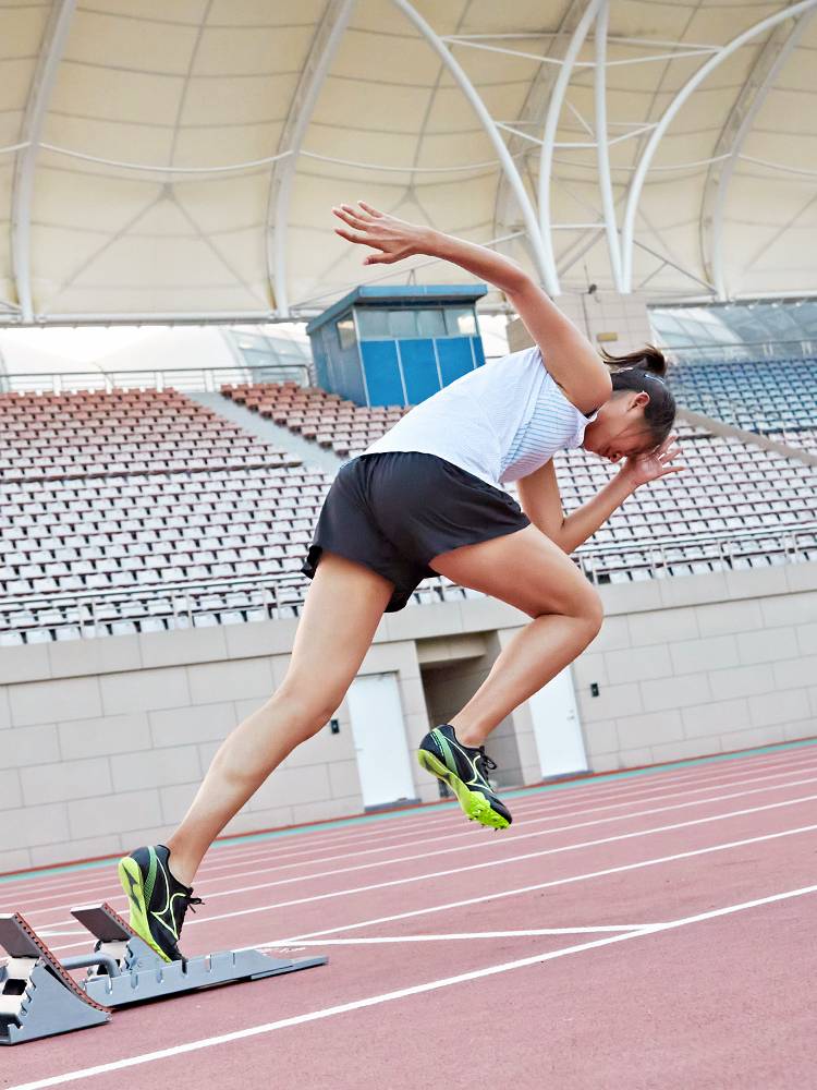 Haiers nail shoes track and field sprint male student female running nail shoes mid -examination physical examination student competition long nail shoes