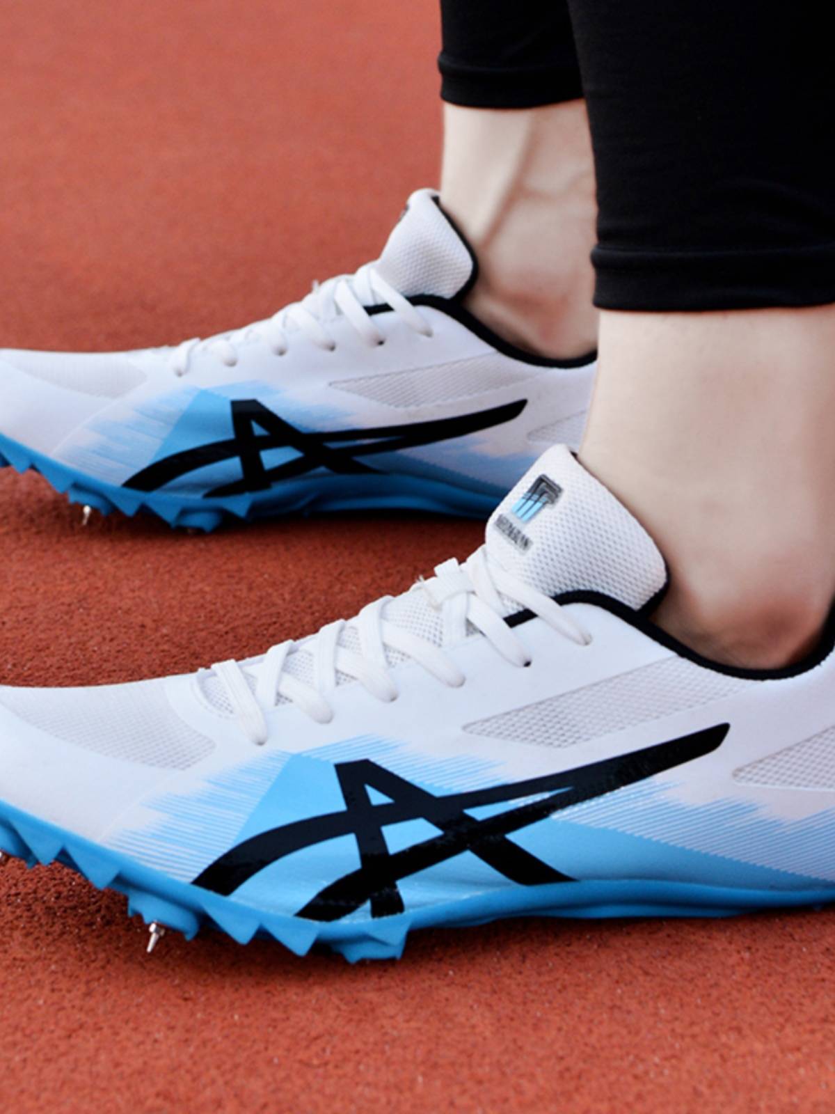 Professional nail shoes, track and field short running men, racing women's testing four third -level long jumper high jump competitions, middle school entrance examination shoes