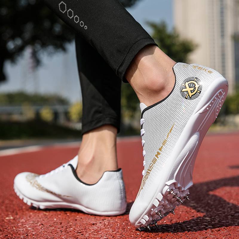 Nail-shoes, three-stage field sprinting, 800 metres in nails, four 200 meters in long-run sports