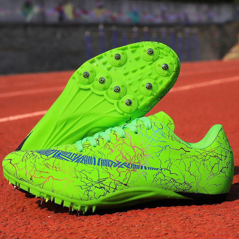 Nailed shoes and track elite sprinters
