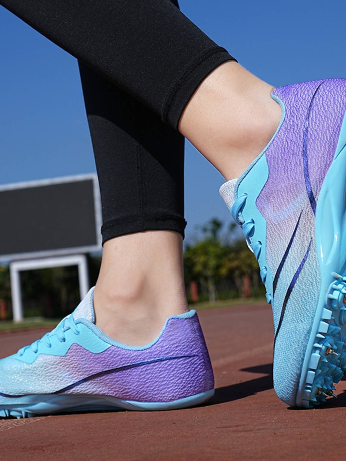 Children's track and field nail shoes professional sprint student middle school entrance examination competition nail shoes junior high school jump sports students special shoes