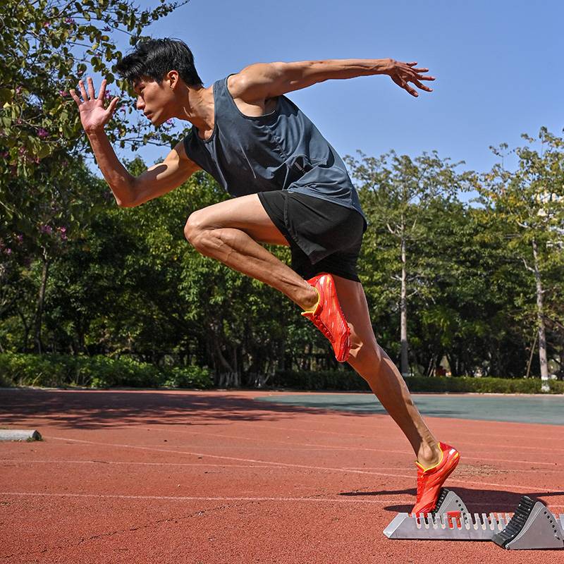 God -free track and field wing student sports meeting race men's body test men's body test mid -length running long jump 100 meters nail shoes