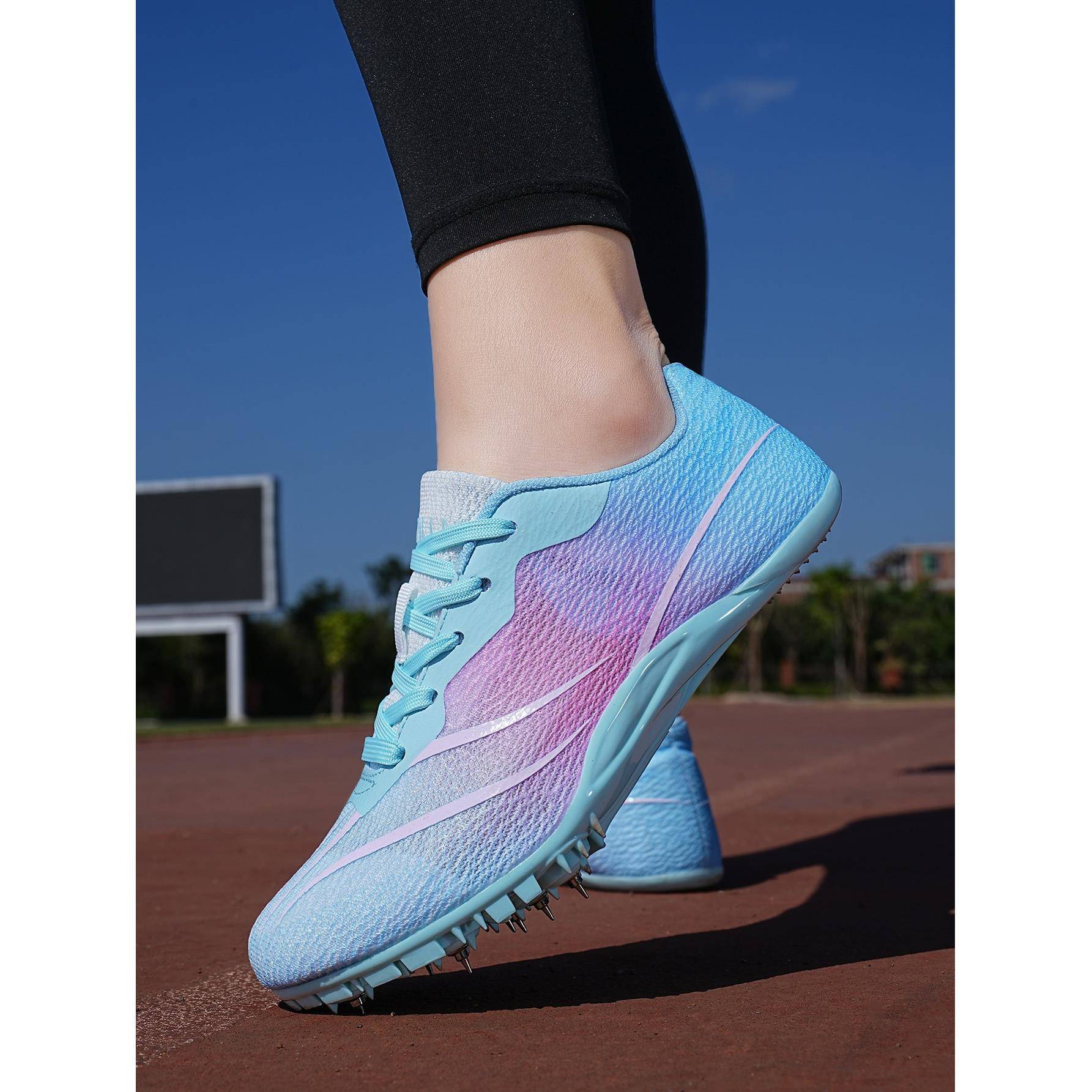 Nail-shoe sprinting for girls