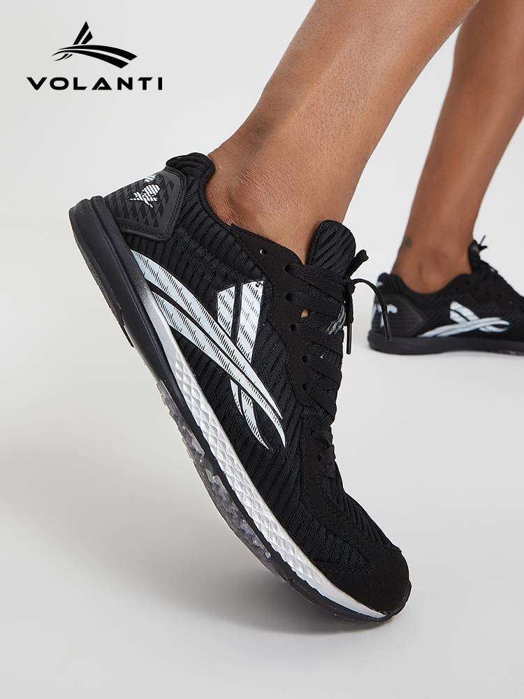 Walorandi poison bee piercing racing without nailing track and field running shoes physical examination training short speed jump 800 meters of men and women