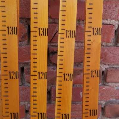 Spot wood ruler jumps high measurement ruler solid wood jump high jumping wooden ruler 2 meters n me measurement ruler track and field equipment venue