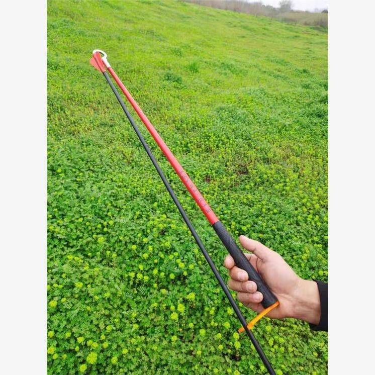 Speaker javelin training throwing