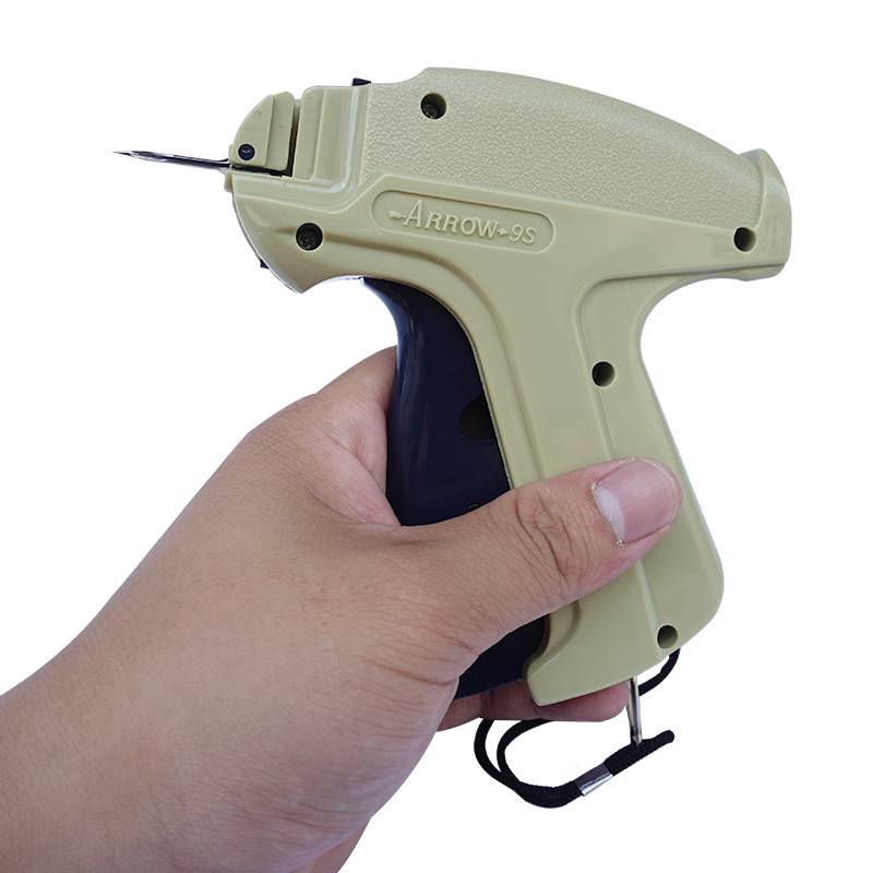 Playing a crane Glutter, the glue needle tag, the gun, the toys, the trademark gun, the label gun is light and light, lightweight