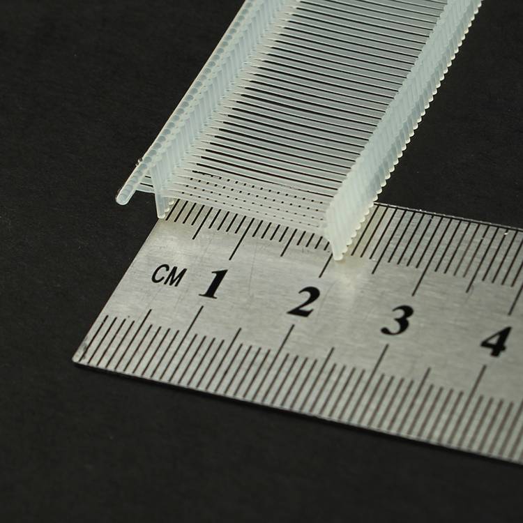 Nylon fine adhesive guns scattering card line Gongcong rubber clothing trademark rubber needle tag rotation needle