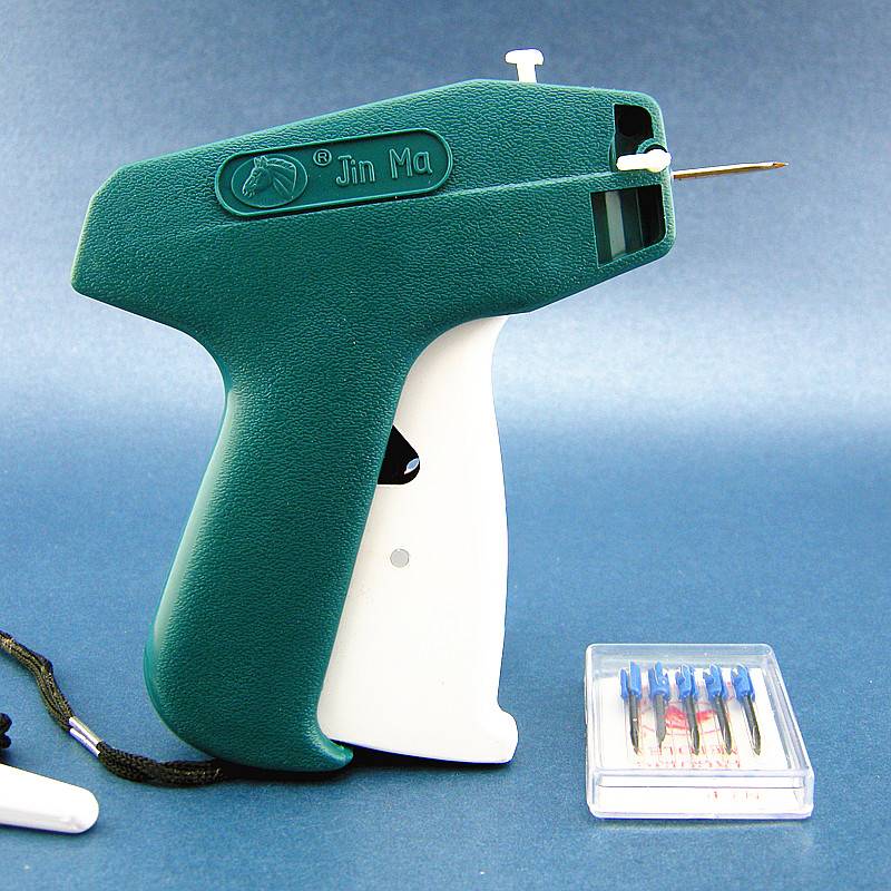 THE GOLDEN HORSE CAPTOR, S-LABEL GUN, A COSTUMED TRADEMARK GUN, A WORK-TYPE GLUE GUN, FIVE NEEDLES