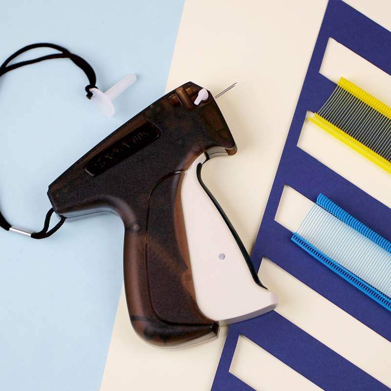Taiwan SAGA silk satin wedding dress thinner underwear special rubber gun/tag gun/listing gun