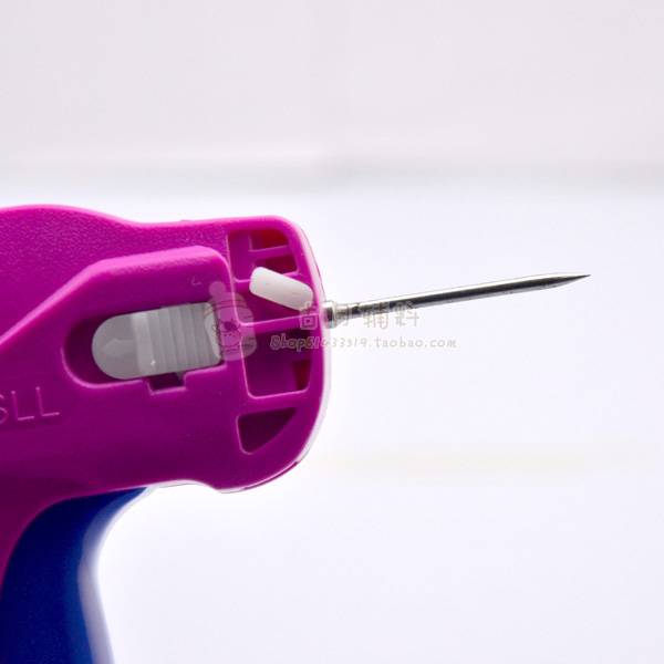importing pins, clothes-picker stickers, duct-on-tip hats, 5.2 cm long needles