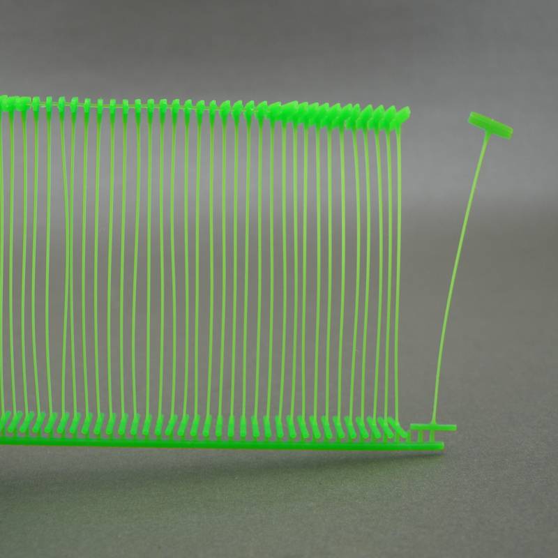 Spot green tag line rope tag needle trademark gun plastic puzzle color gun needle