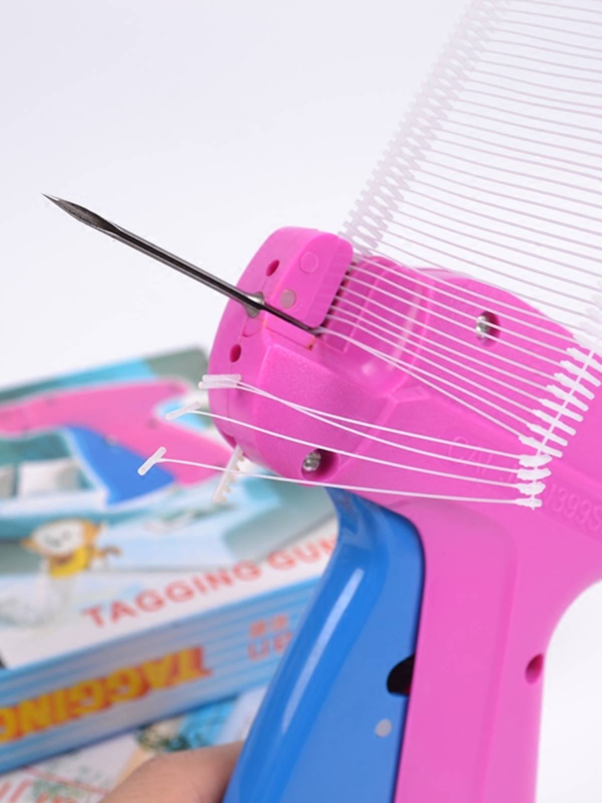 Standard tape gun Standard rubber needle extension needle hanging card gun socks, labels, colorful arrow rough needle clothing trademark gun bag