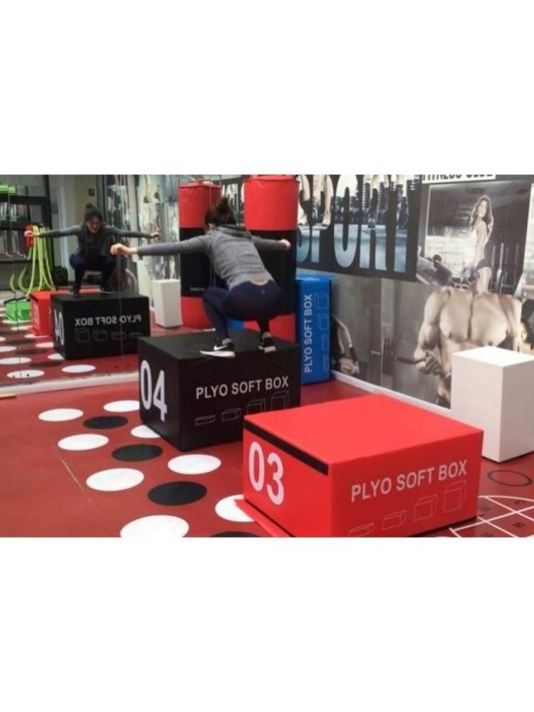 A fourth-grade soft-mixed jump box for jump-and-jump-explosive training supplies