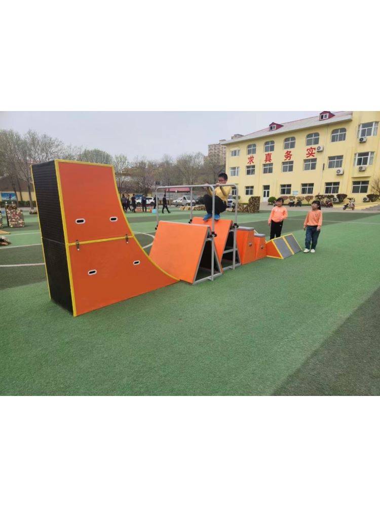 Children's physical fitness training equipment full set of obstacles wall balance wood software teaching aids combination of parkour nine -piece set equipment