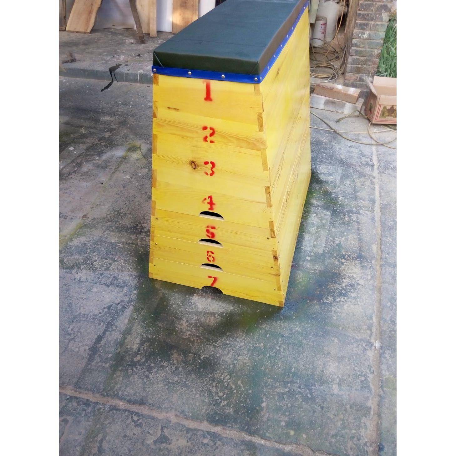 Wood training jump box 5 -level 7 -level 7 jumping horse teaching sports equipment disassembly school can meet the standard jumper