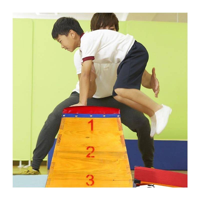 The pedestal children can regulate spring slabs to remove jumper-size and goat-jumping equipment