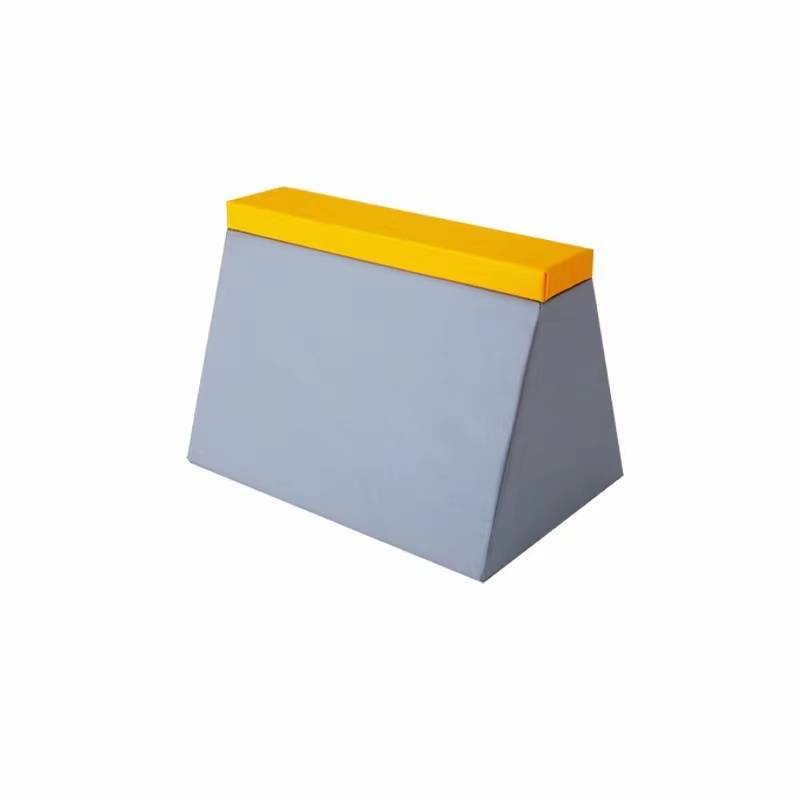 Trapezoidal wooden box