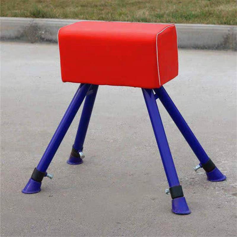 "Scrambling, pommel, pommel, pommel, pommel, pompi, pompi, pompi, pom