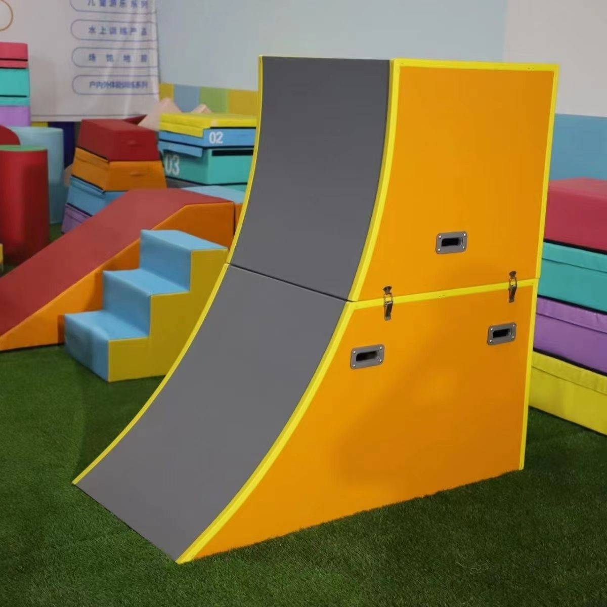 Single surface fast wall