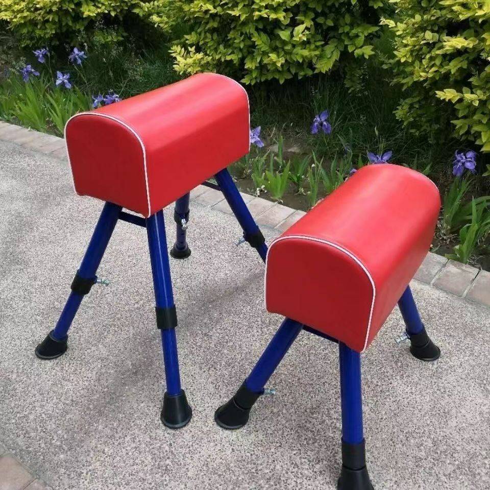 Children in a pedestal