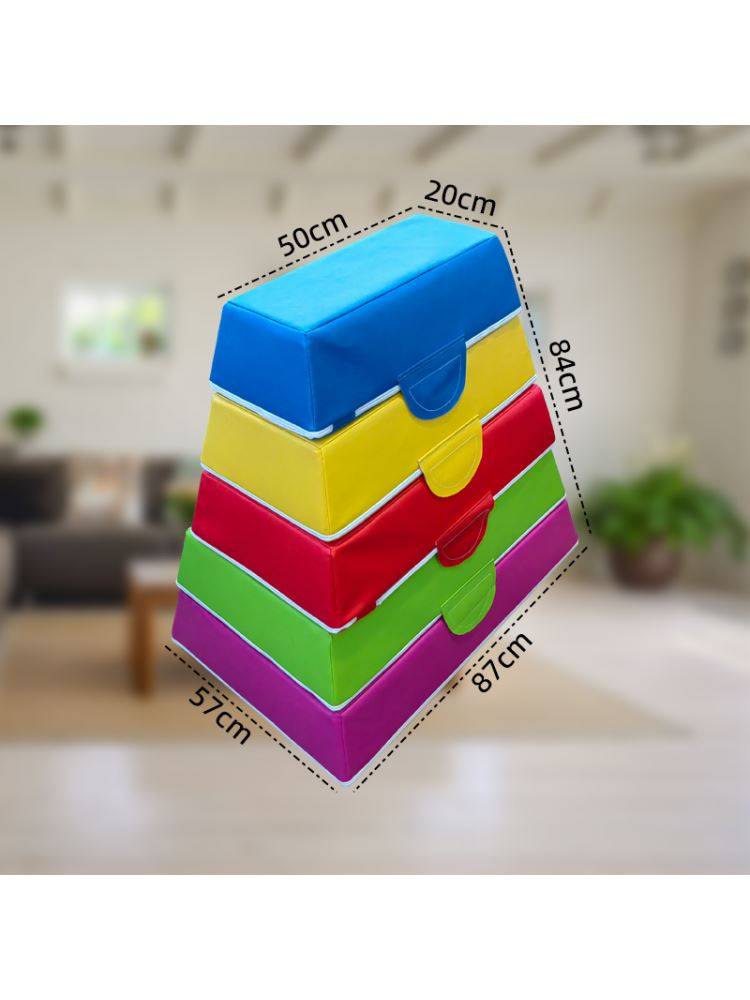 A jumpbox to teach a soft-temperatured kid to jump to the barrier