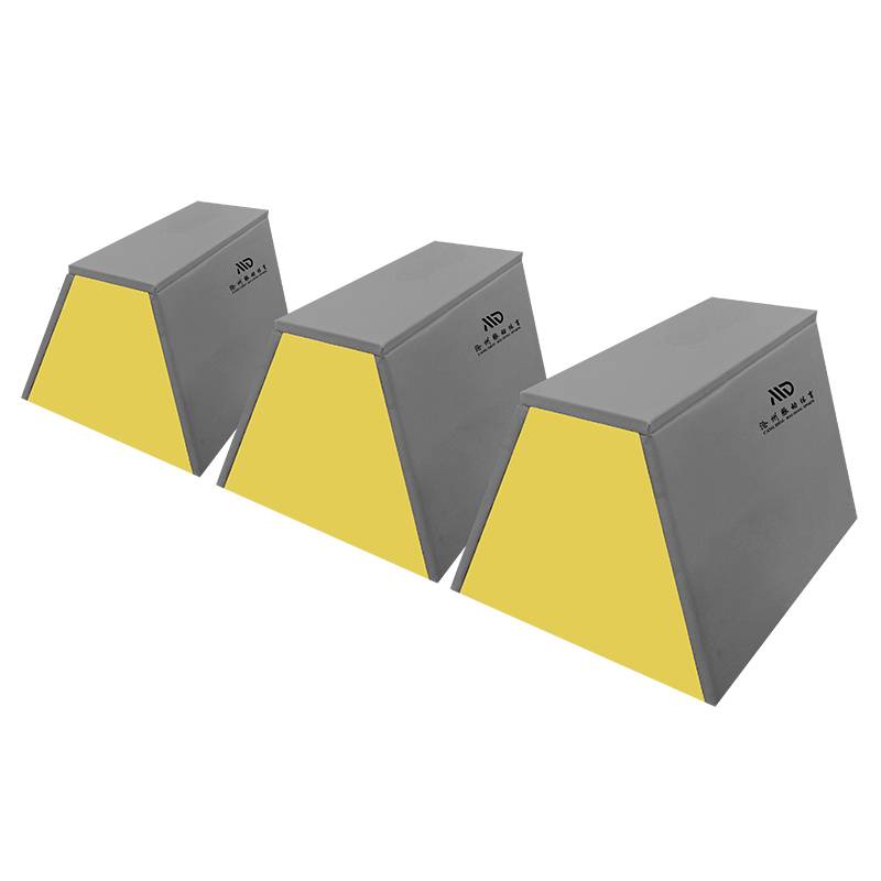Three -piece combination of trapezoidal