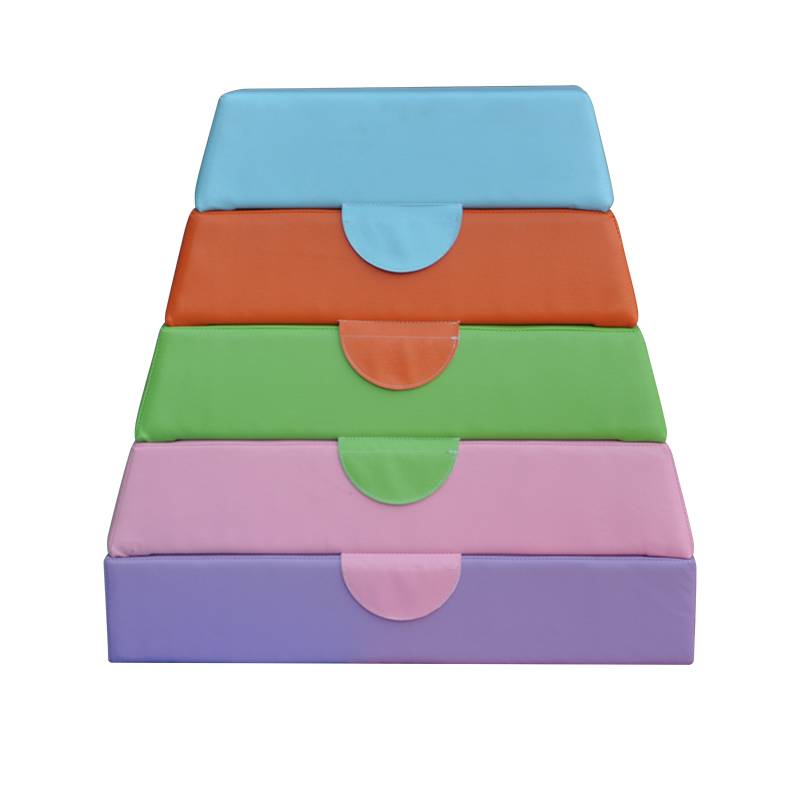 Children's software training jumping box track and field leaping disorder balances wooden kindergarten soft jumping Ma'anshan Sheep Duki Bridge