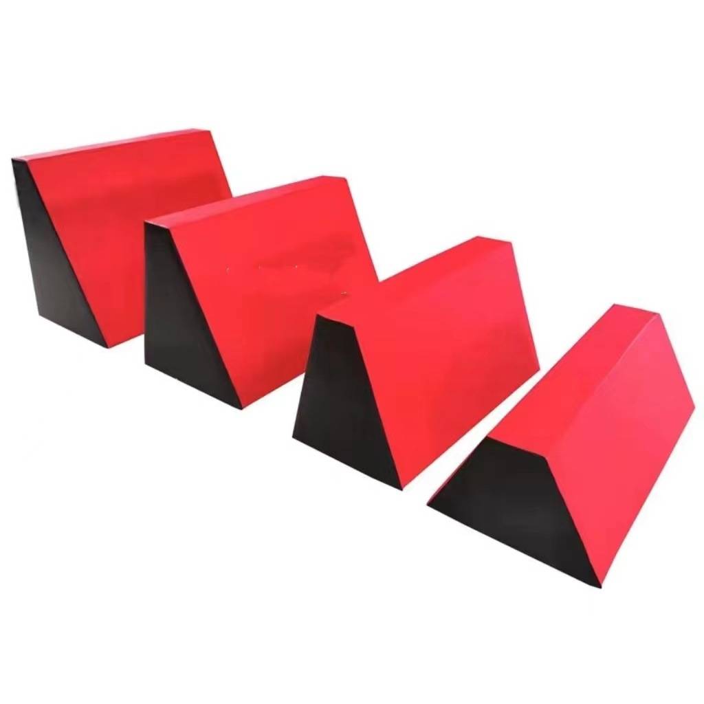 Wood -shaped set