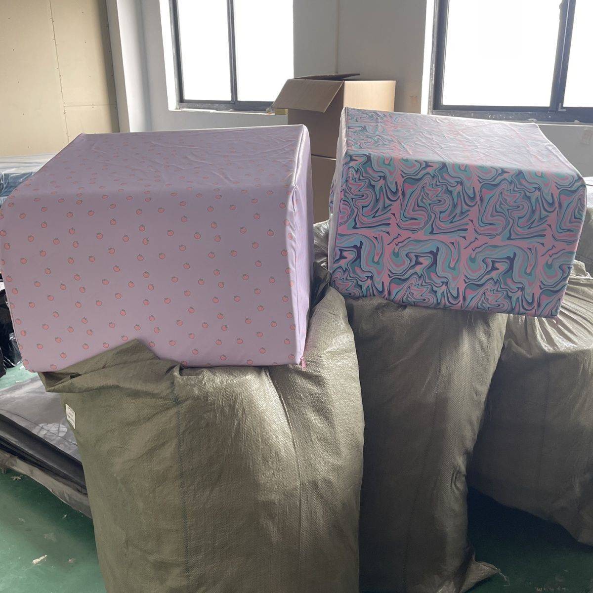 Family models can be stored non -slip type multifunctional hip bridge relying on the box to push the box hip box hip bridge box jump box