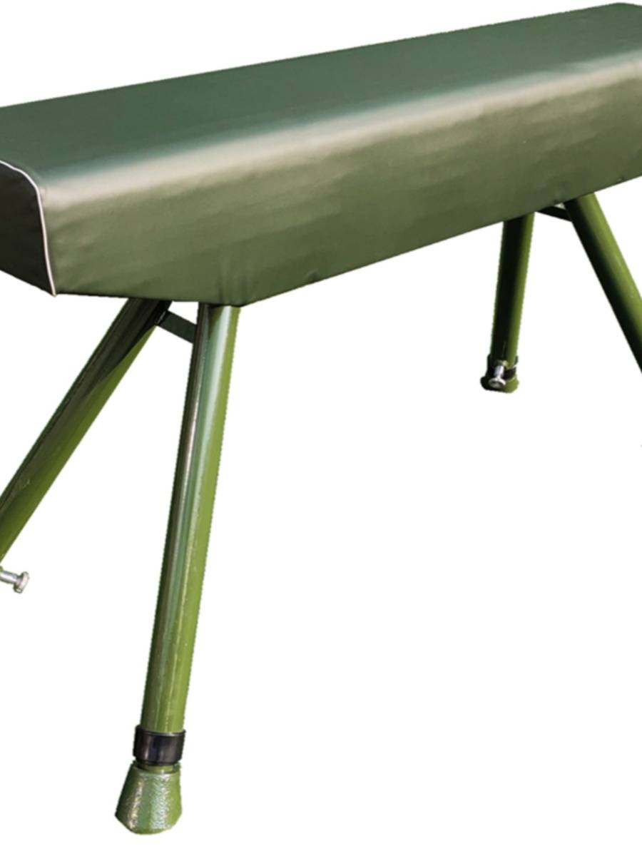 Trained saddle-crawler training equipment for indoor and outdoor gymnasium mats to train goats to jump horses
